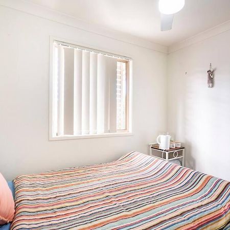 Room With Separate Bath In Shared Homestay Redcliffe Kültér fotó