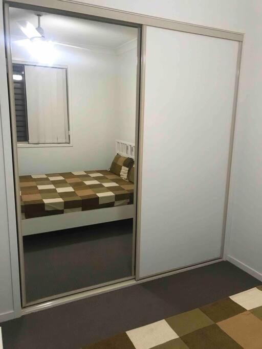 Room With Separate Bath In Shared Homestay Redcliffe Kültér fotó